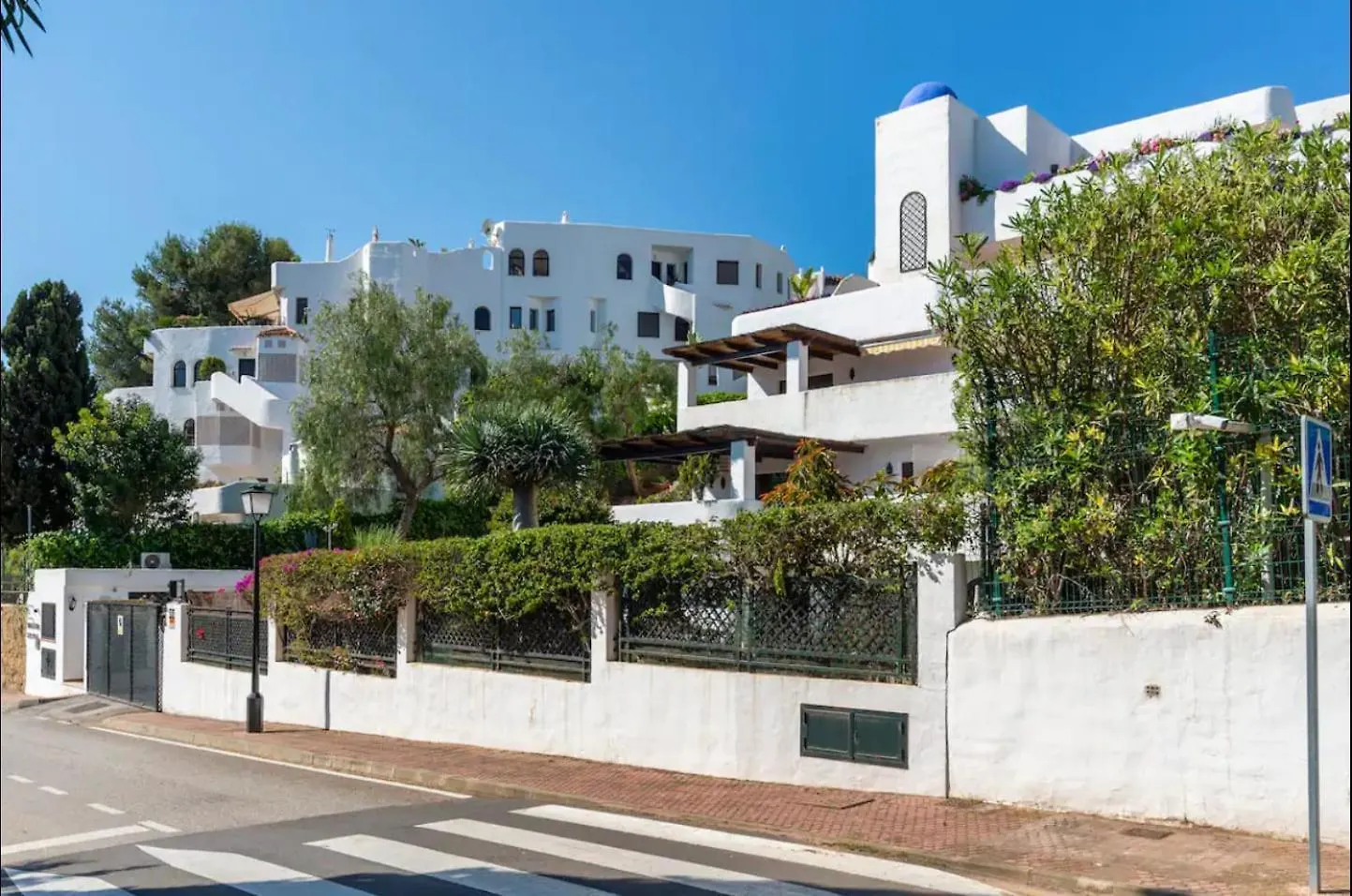 Las Lomas - Pool, Terrace & View Marbella 0*,  Spain