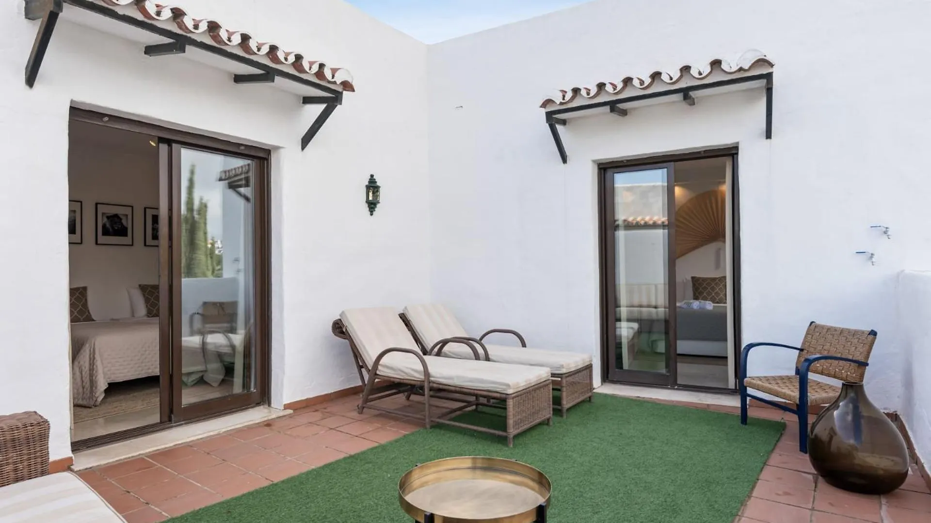 Apartment Las Lomas - Pool, Terrace & View Marbella Spain