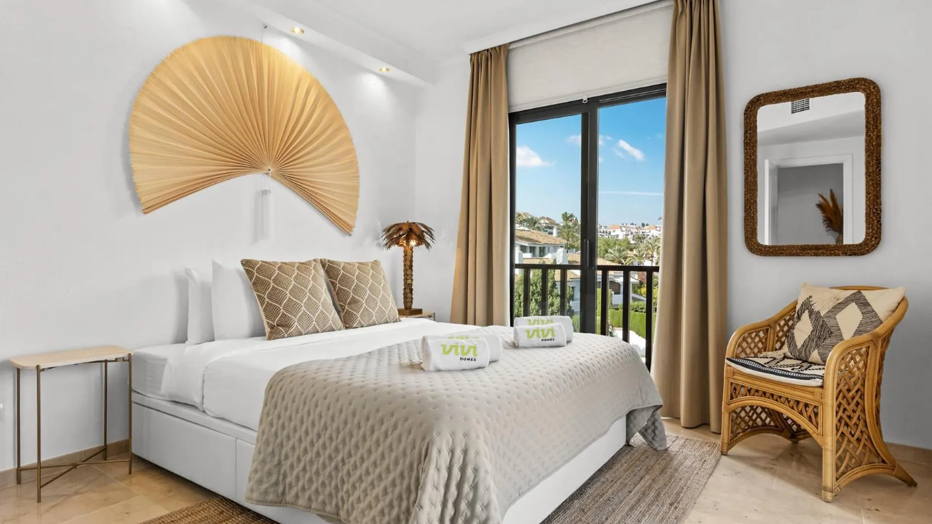 Las Lomas - Pool, Terrace & View Marbella Apartment