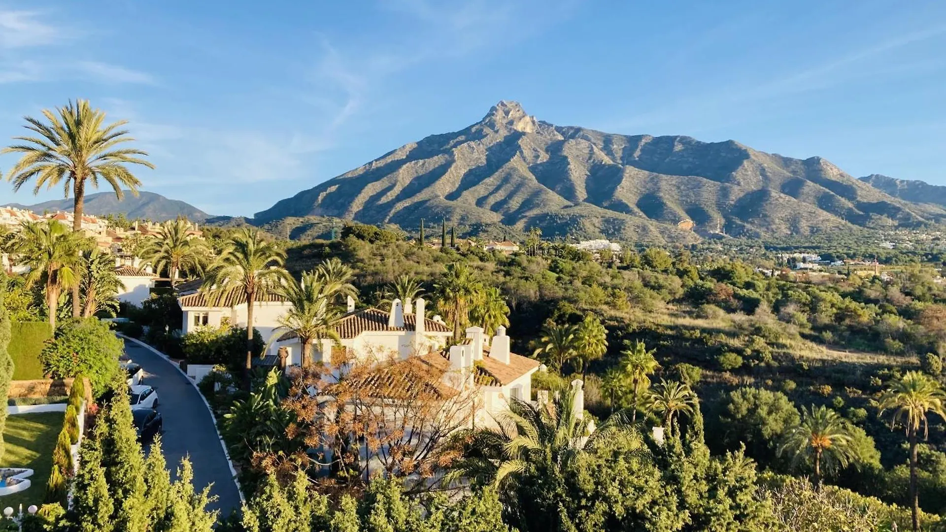 Apartment Las Lomas - Pool, Terrace & View Marbella Spain